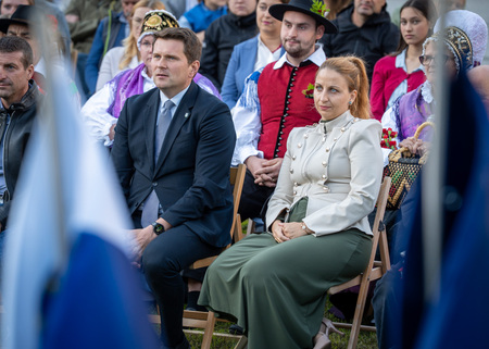 Motnik z novo kanalizacijo, čistilno napravo in urejenim trškim jedrom (17)
